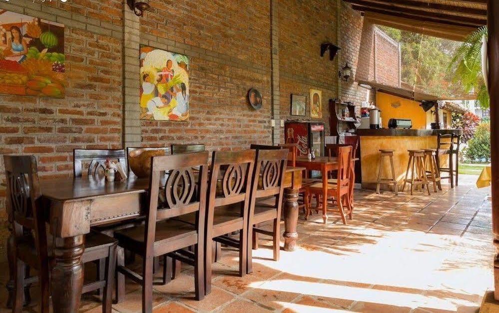 Hotel La Posada Del Sol Гранада Екстериор снимка