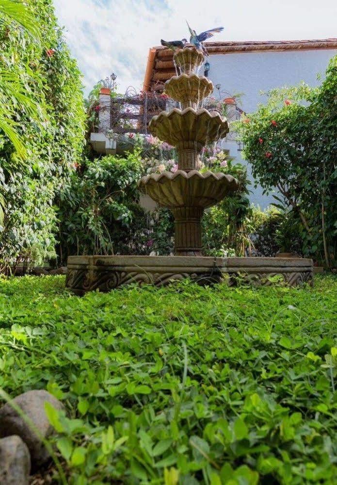 Hotel La Posada Del Sol Гранада Екстериор снимка