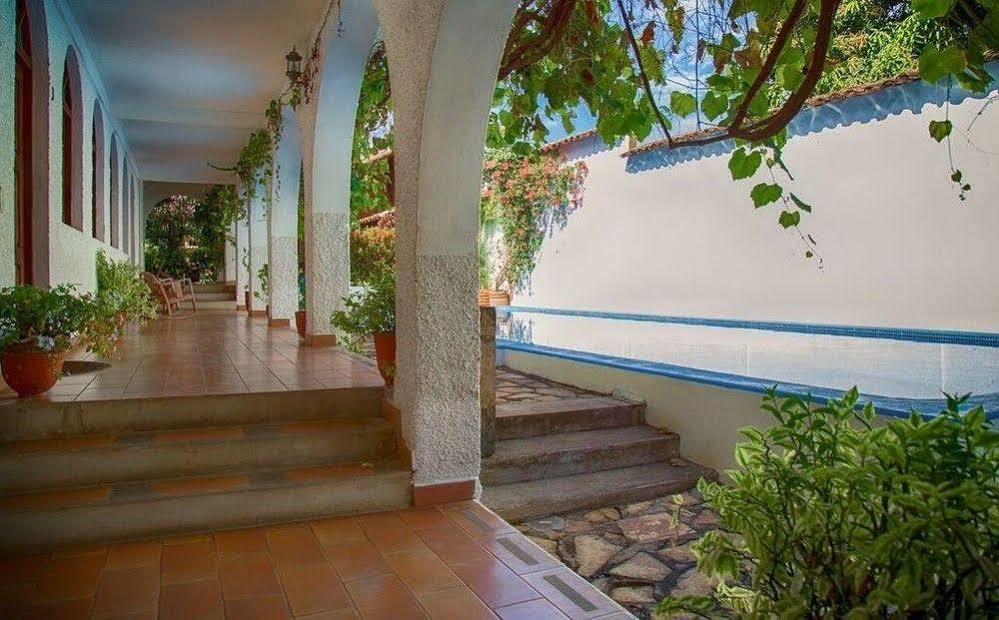 Hotel La Posada Del Sol Гранада Екстериор снимка